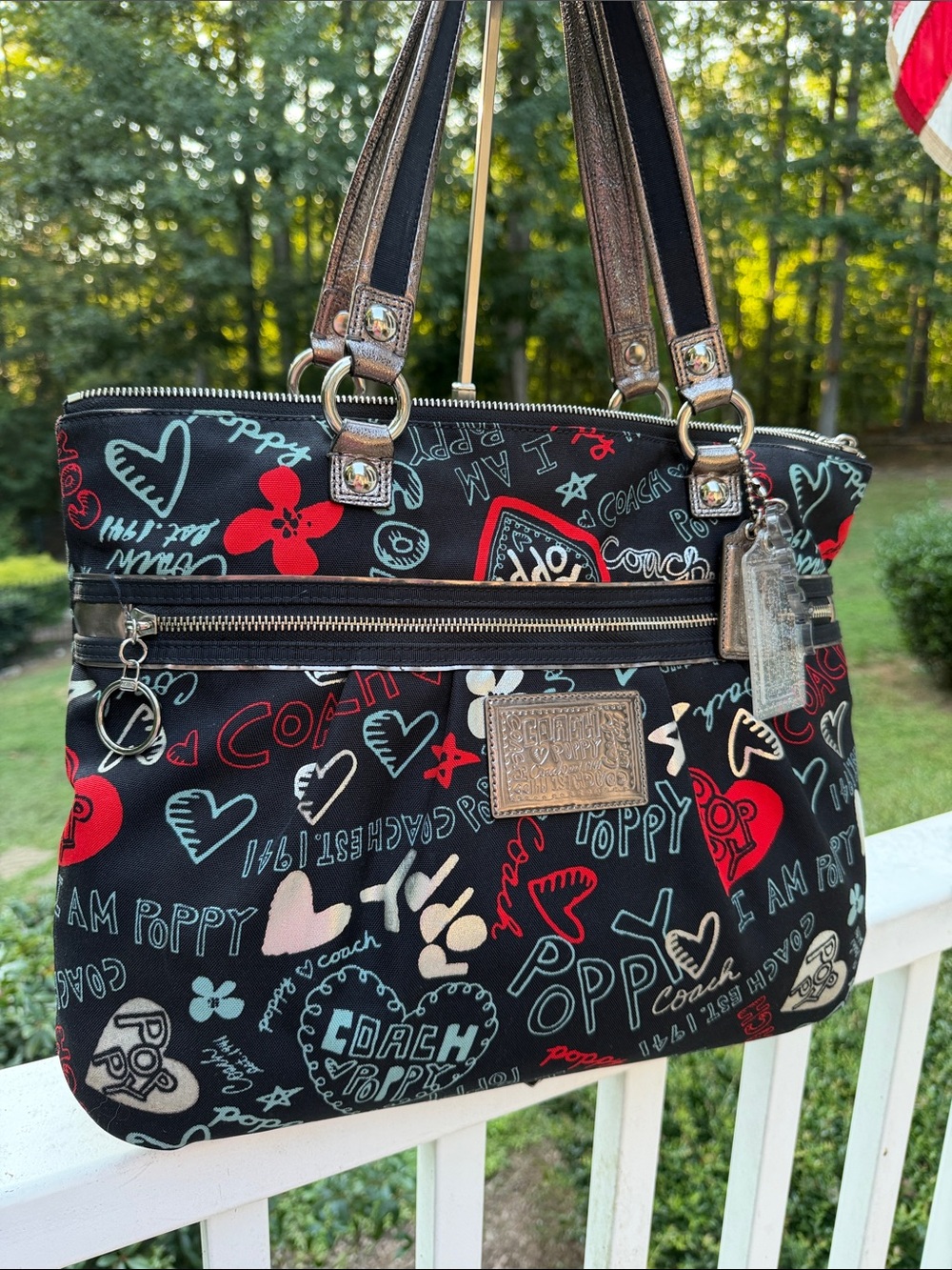 Coach Black Multi Poppy Heart-Print Shoulder Bag 3 poppy Tags EUC - Picture 8 of 17
